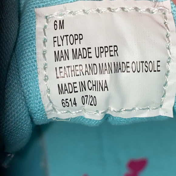 Brand My Butterfly size 6 color white with ran bow and blue in the inside - Picture 7 of 7